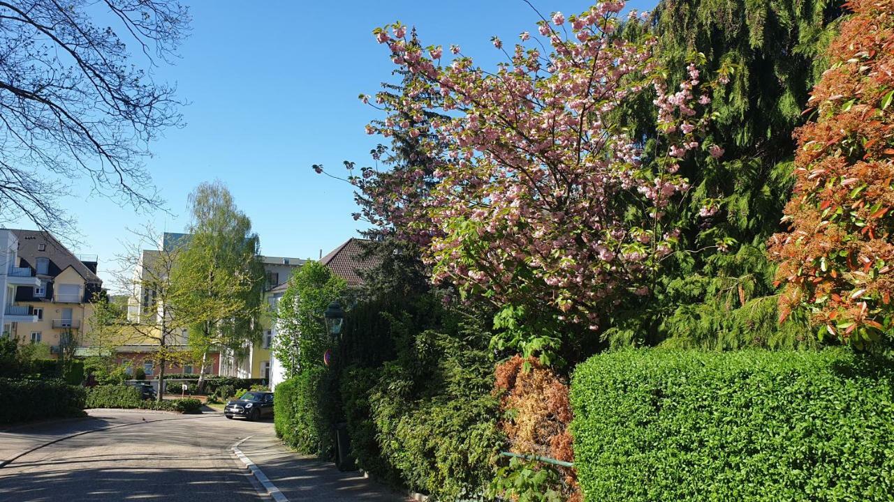 Family Suites & Parking Baden-Baden Buitenkant foto